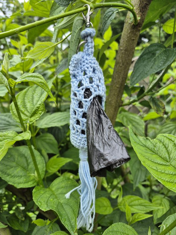 Kotbeutelspender „Boho-Style " – gehäkelt, nachfüllbar & mit Karabiner – Bild 3