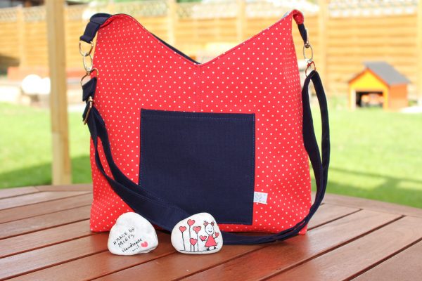 Wendetasche mit Cocktail-Muster & rotem Innenfutter – Handmade Tasche – Bild 3