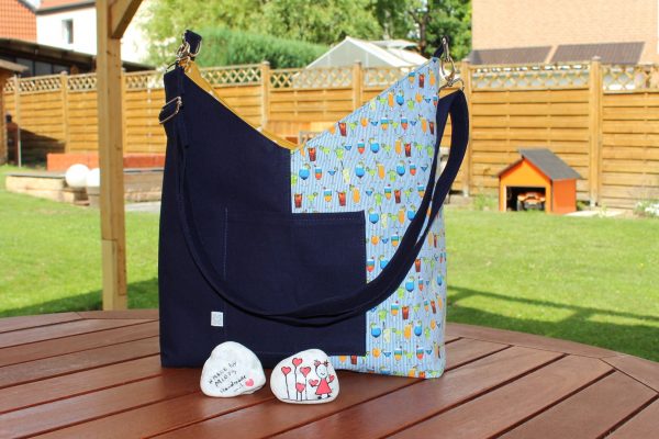 Wendetasche mit Cocktail-Motiv & senfgelbem Innenfutter – handgemacht